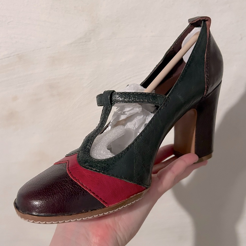 Frye Adrienne T-Strap Mary Jane Pumps